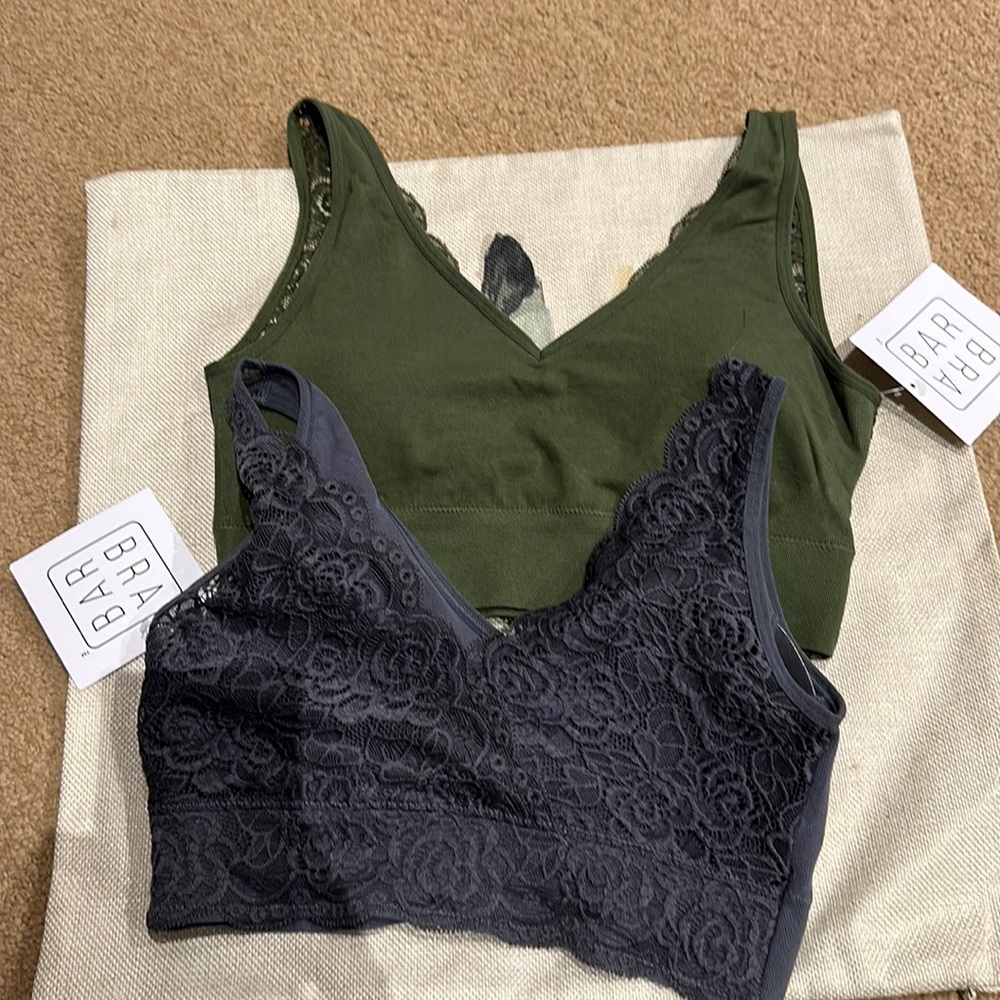 Set 2 bras bra at NWT  $76 green & gray lace tencel viscose soft v lace bra